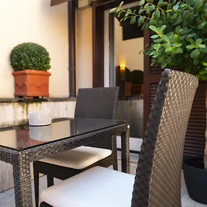 Intown Luxury House 3* רומא